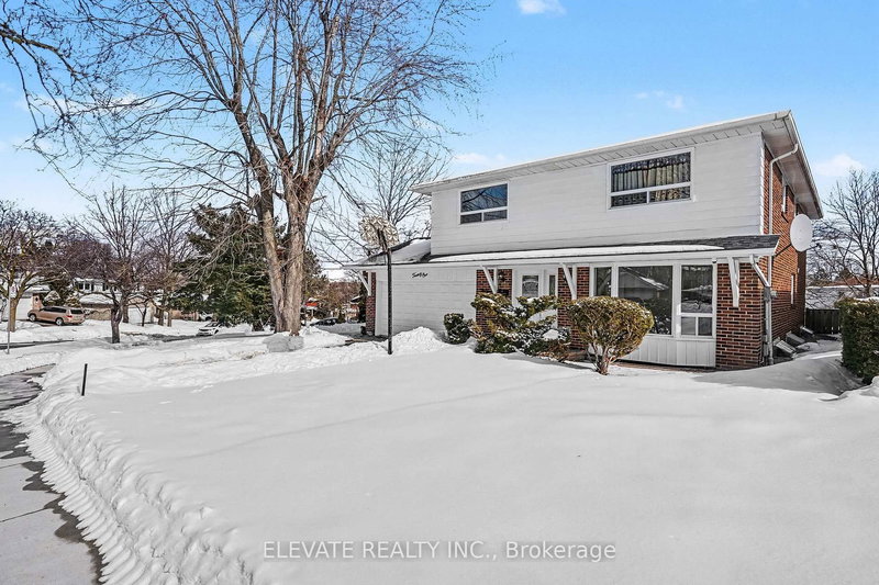 21 Whitehorn Cres, Toronto, M2J 3B1 | Image 2