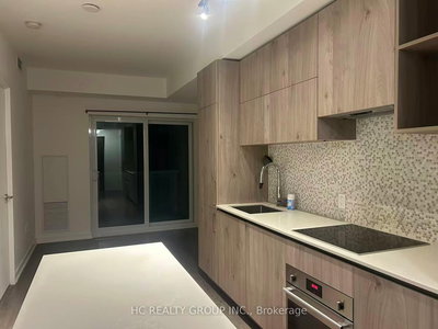 4812-1 Yorkville Avenue, Toronto, Ontario image-0-4