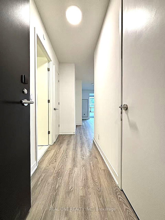 712 - 180 Front Street E