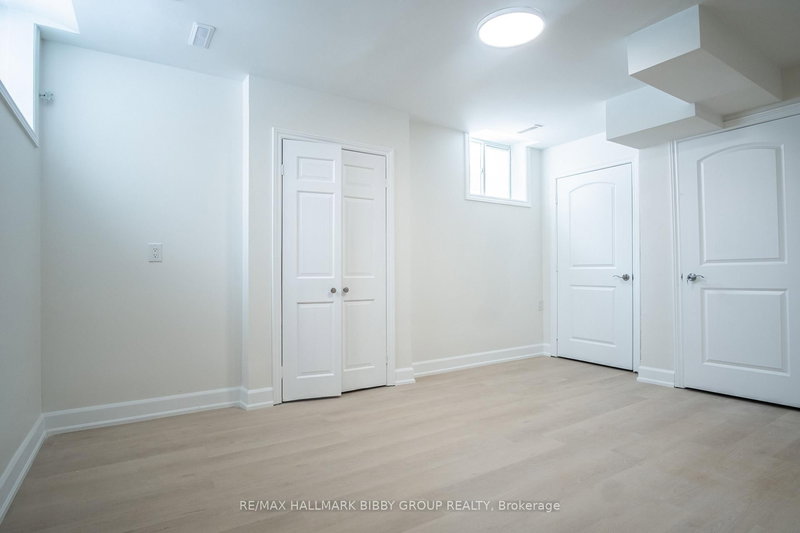 Basement 2 - 118 Fairholme Ave, Toronto, M6B 2W9 | Image 3