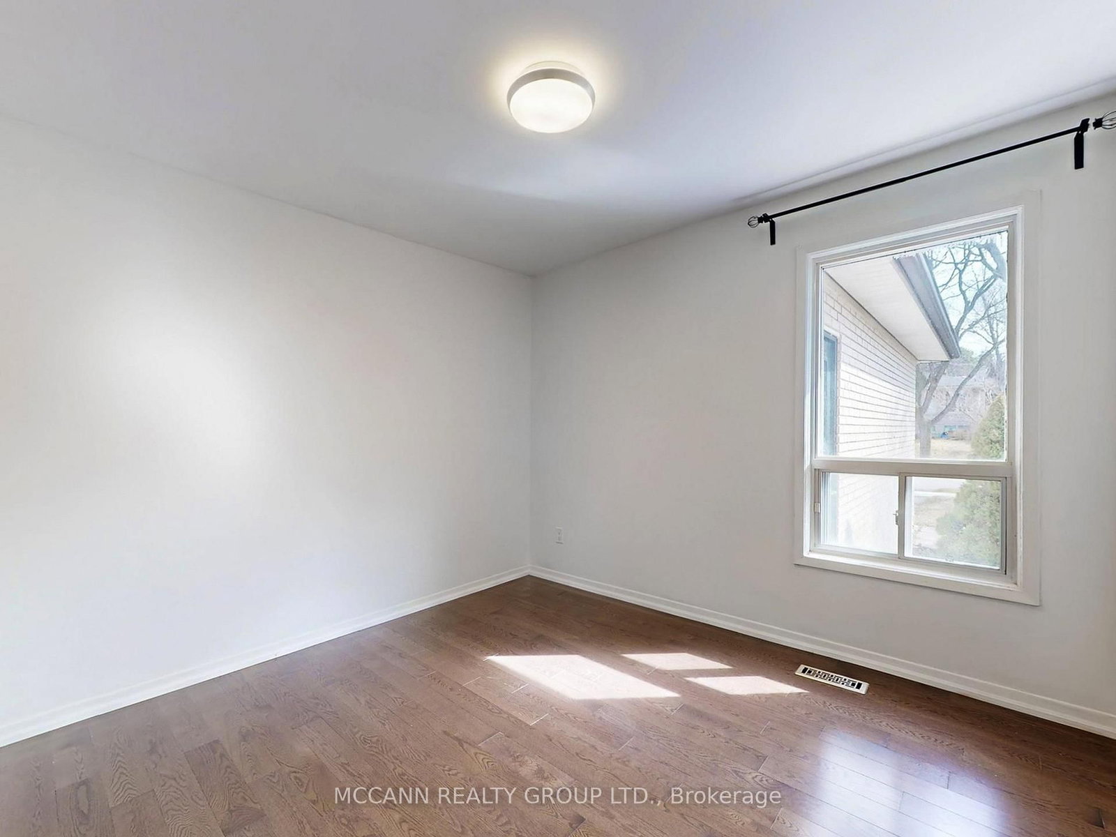 Detached House for lease at 65 Bellbury Crescent, Toronto, Ontario, M2J 2J9 - Don Valley Village - MLS: C12822560