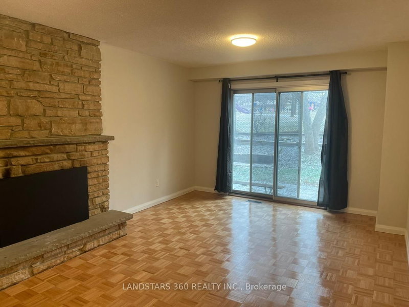 ground - 118 Silas Hill Dr, Toronto, M2J 2X9 | Image 3