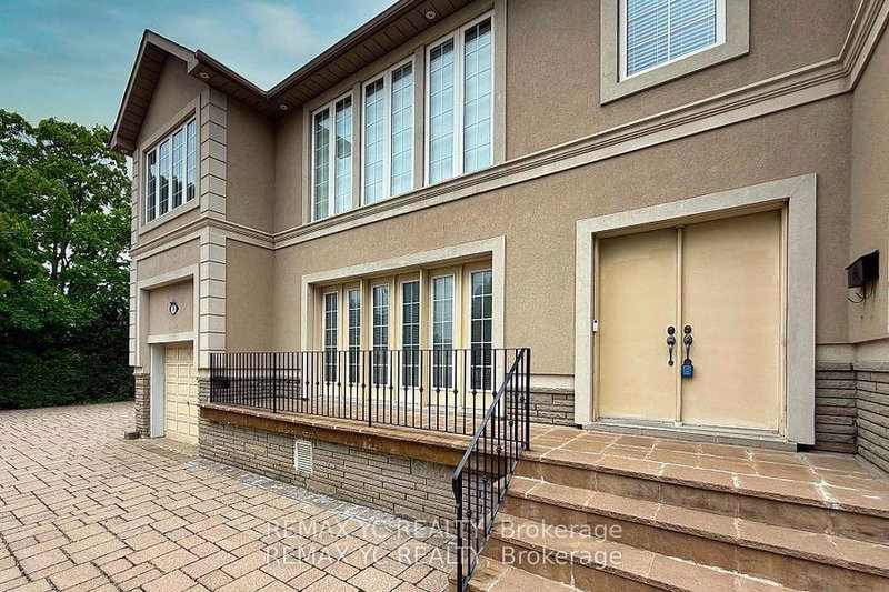 18 Mullet Rd, Toronto, M2M 2A6 | Image 2