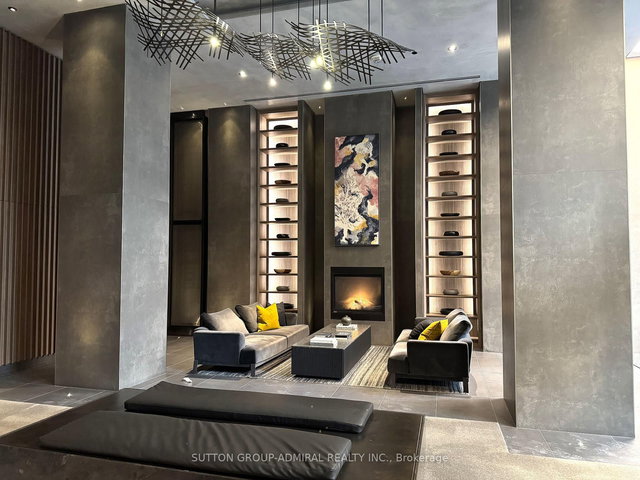 4509 - 55 Charles Street