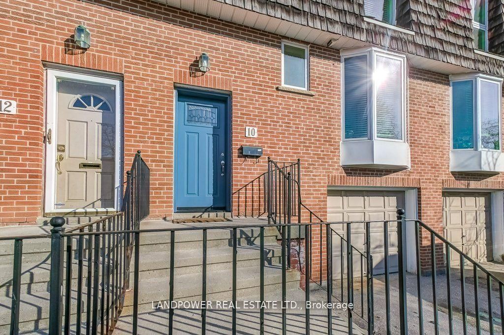 Townhouse for sale at 10 Brassbell Mill Way, Toronto, Ontario, M2L 1P7 - St. Andrew-Windfields - MLS: C12823336