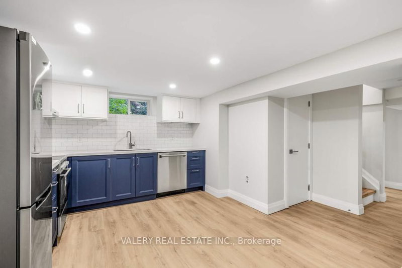 2 - 116 Manor Road East Rd, Toronto, M4S 1P8 | Image 2