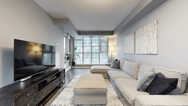 713 - 35 Bastion Street