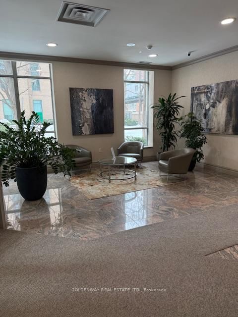 316 - 28 Olive Avenue