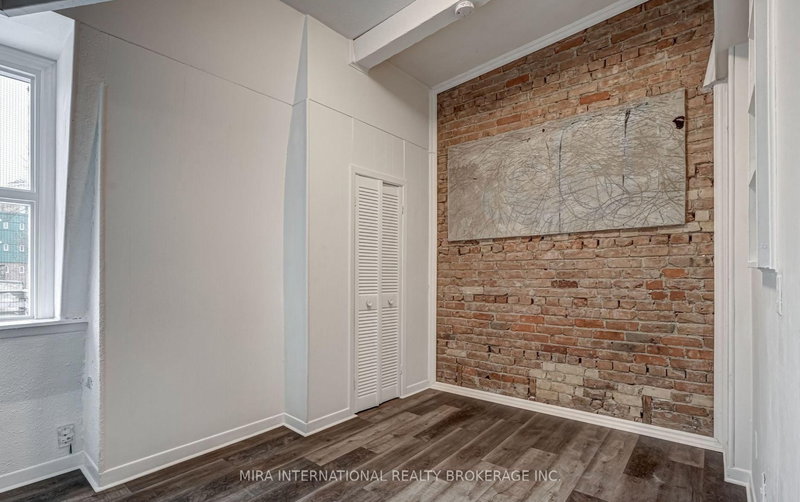 10 - 177 Carlton St, Toronto, M5A 2K3 | Image 3