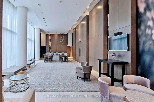 3517 - 121 McMahon Drive