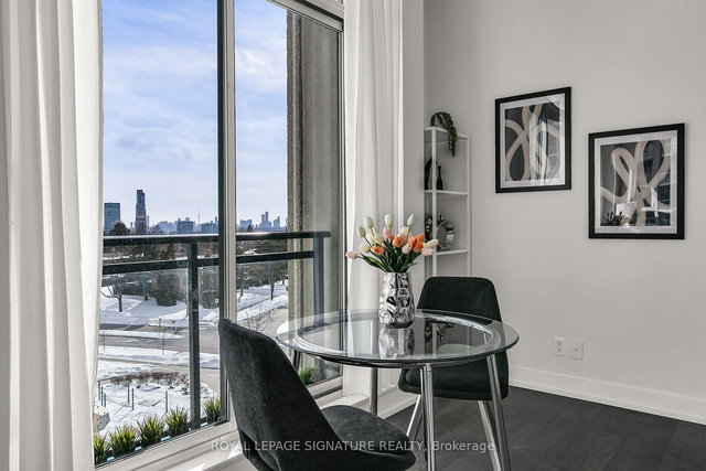 506 - 75 The Donway W