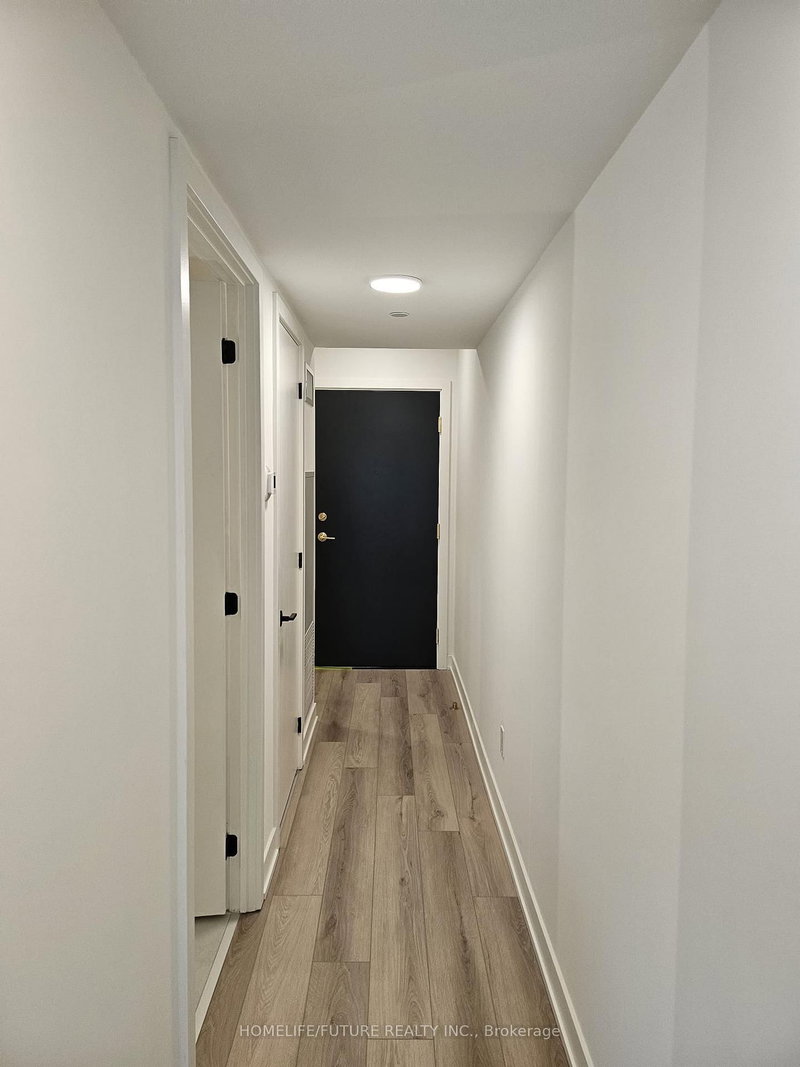 207 - 5 Lakeview Ave, Toronto, M6J 0H3 | Image 3