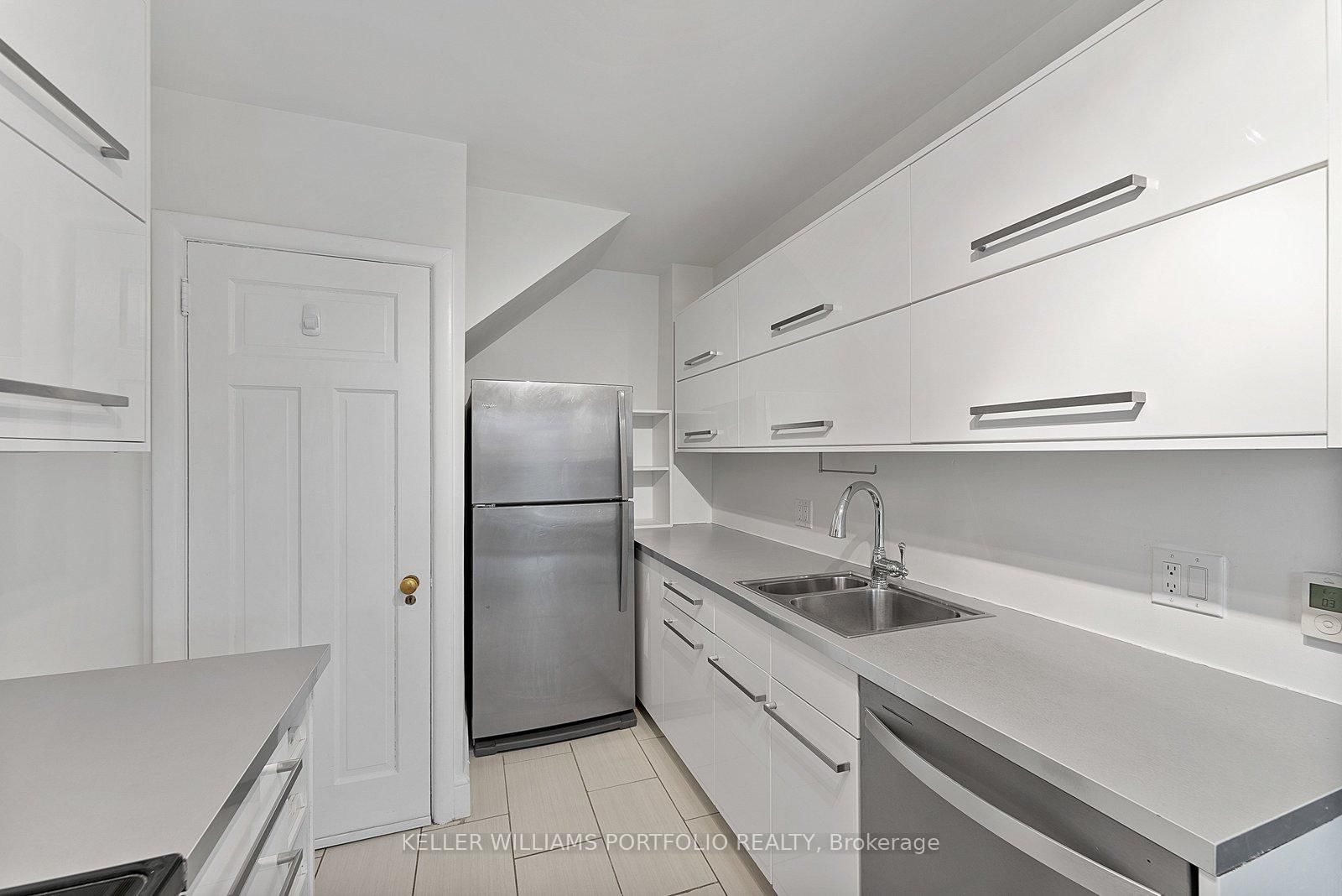 Detached House for lease at 145 Glengrove Avenue, Toronto, Ontario, M4R 1P1 - Lawrence Park South - MLS: C12827106