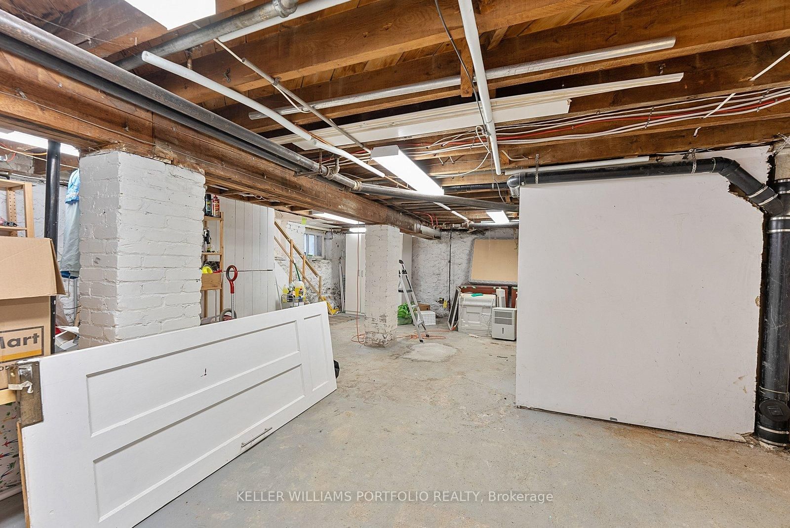 Detached House for lease at 145 Glengrove Avenue, Toronto, Ontario, M4R 1P1 - Lawrence Park South - MLS: C12827106