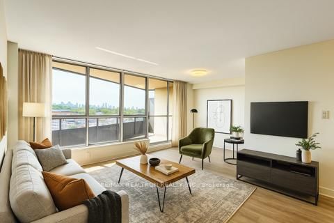 802 - 21 Vaughan Road