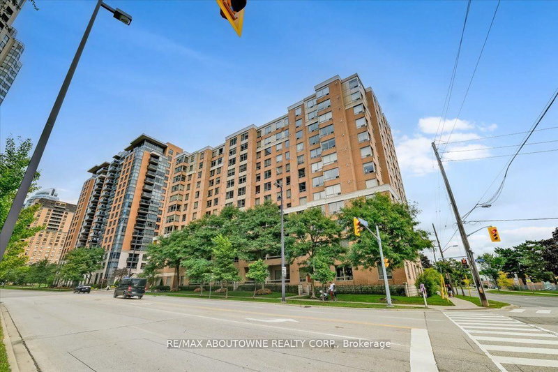 302 - 88 Grandview Way