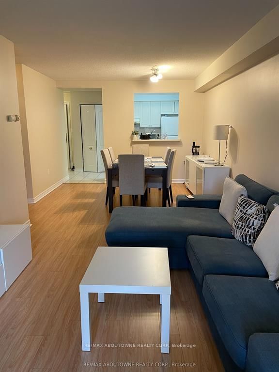 302 - 88 Grandview Way