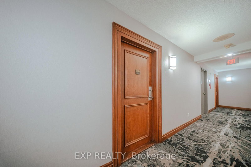 310 - 268 Ridley Blvd, Toronto, M5M 4N3 | Image 2