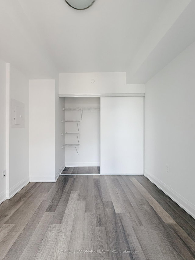 1901 - 77 Mutual Street