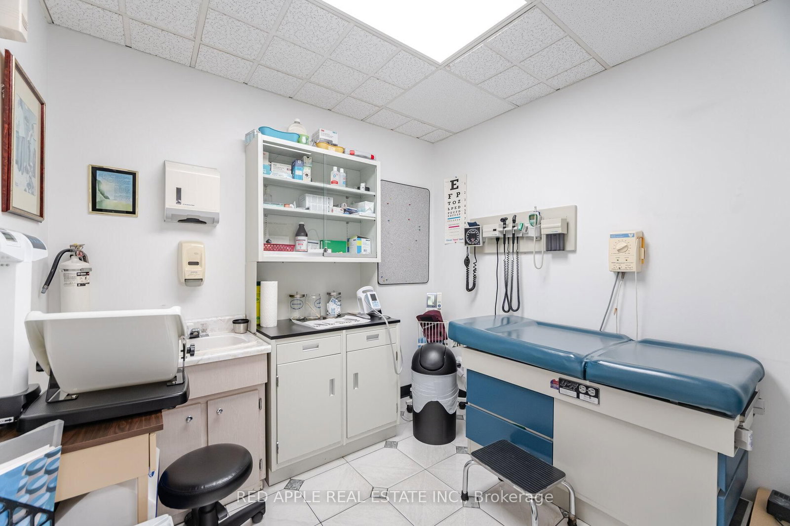 799 Bloor Street W - Photo 12