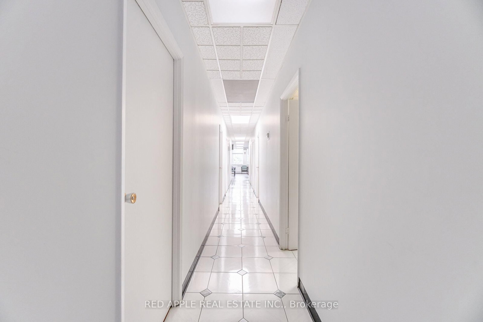 799 Bloor Street W - Photo 15