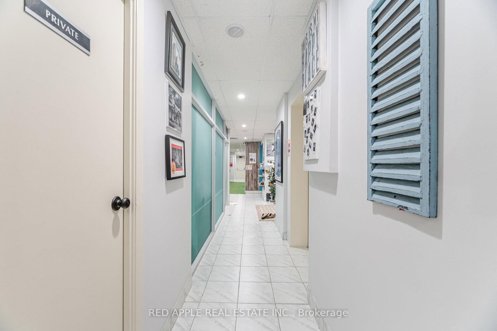 799 Bloor Street W - Photo 18