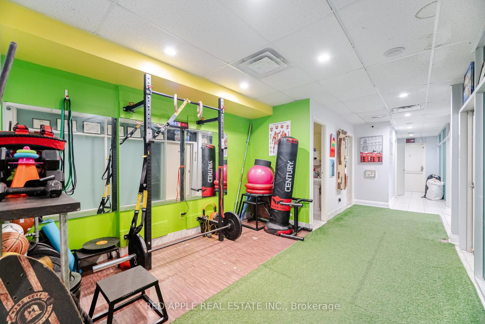 799 Bloor Street W - Photo 23