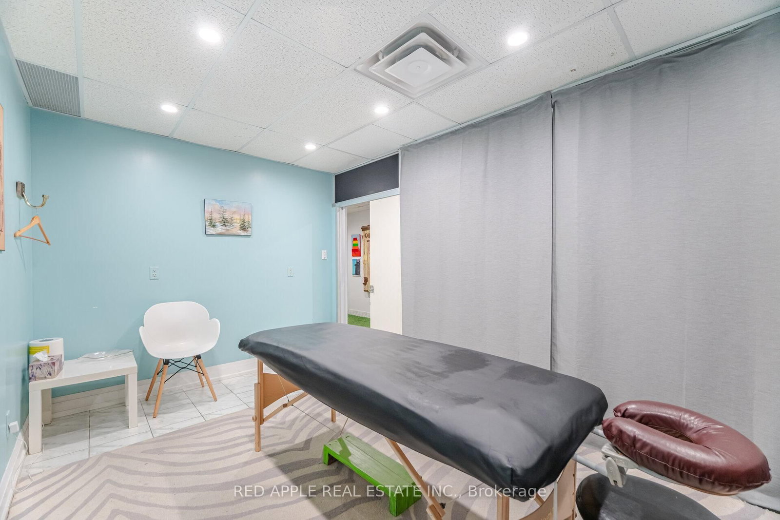 799 Bloor Street W - Photo 27