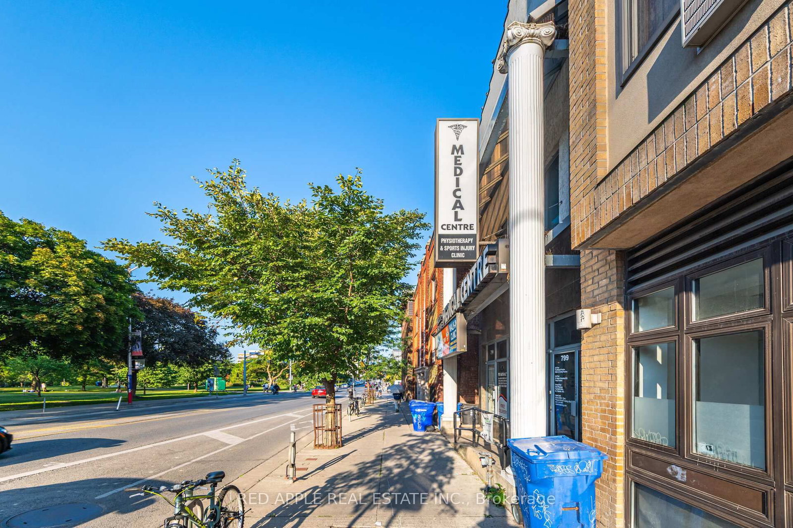 799 Bloor Street W - Photo 3