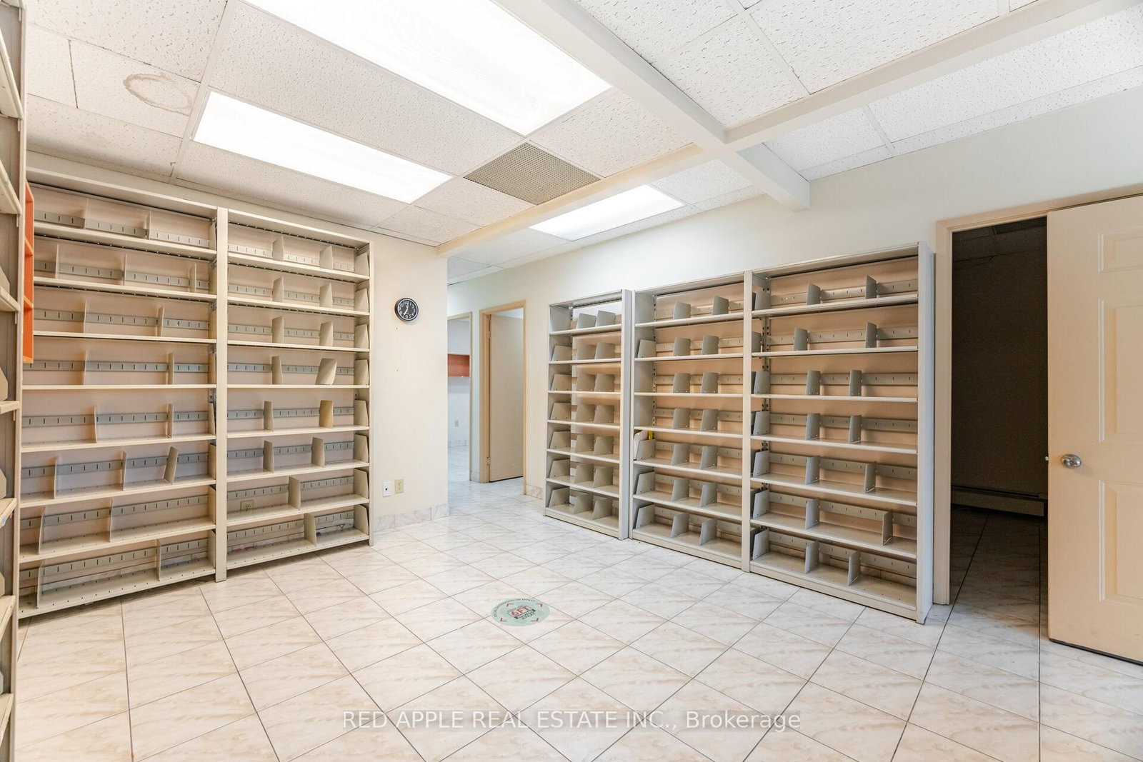 799 Bloor Street W - Photo 38