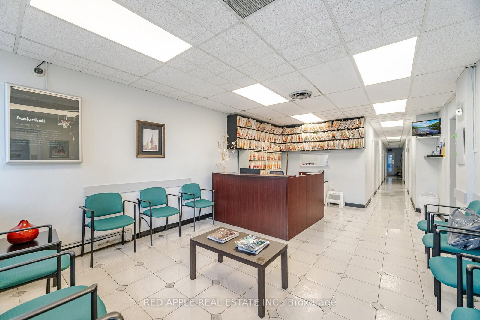 799 Bloor Street W - Photo 6