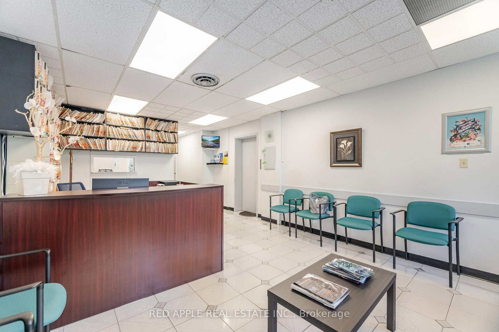 799 Bloor Street W - Photo 7