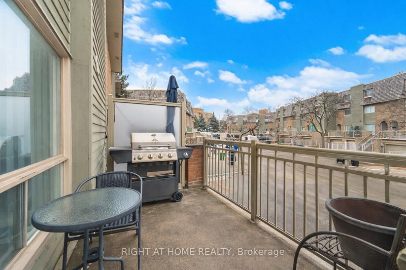 94 Dutch Myrtle Way, Toronto, M3B 3K8 | Image 3