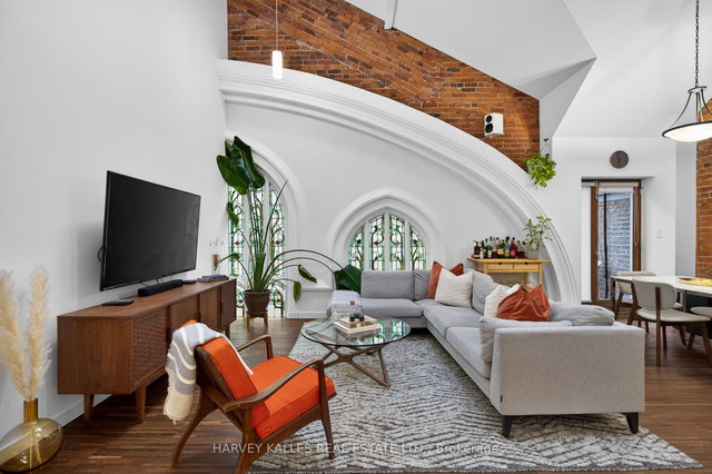 306 - 701 Dovercourt Road