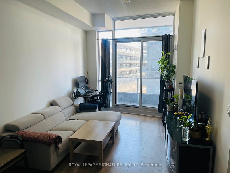 home for lease on 301-38 Forest Manor Road