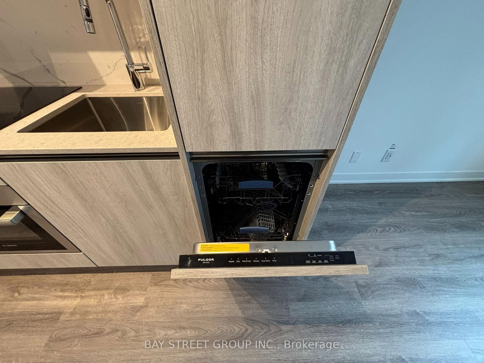 180 Front Street E, Unit 705 - Photo 9