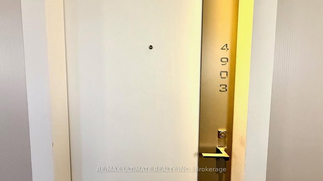 4903 - 8 The Esplanade