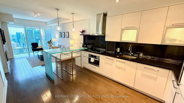 4903 - 8 The Esplanade