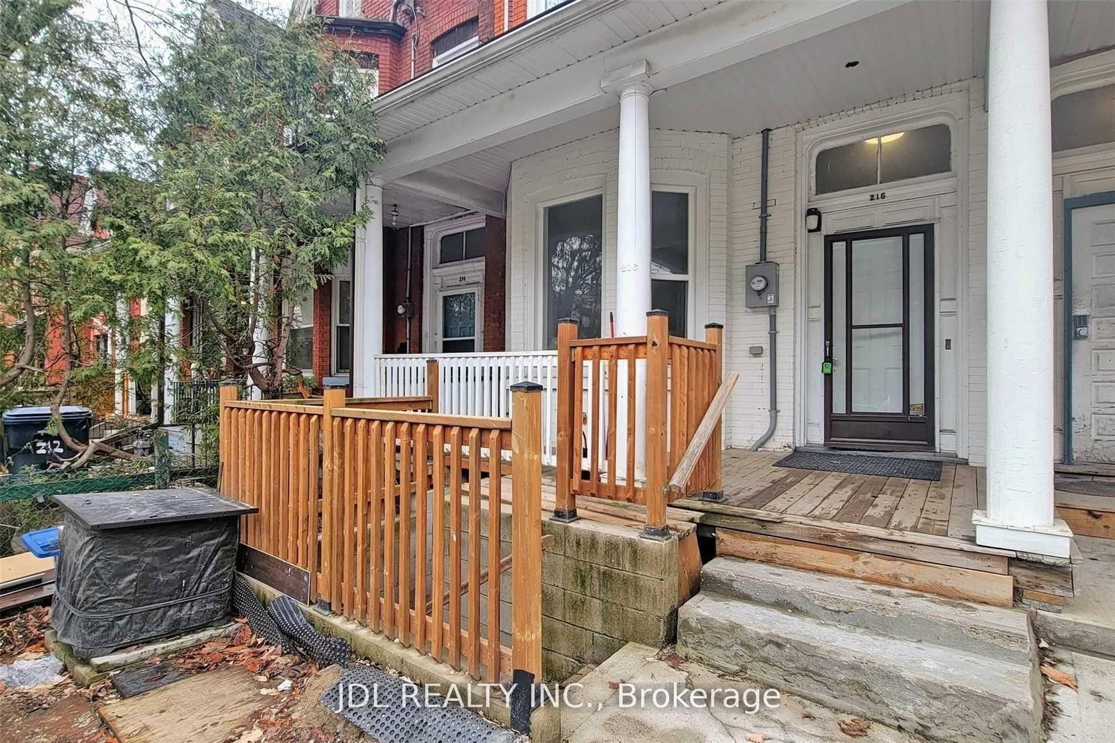 Listing Image 3