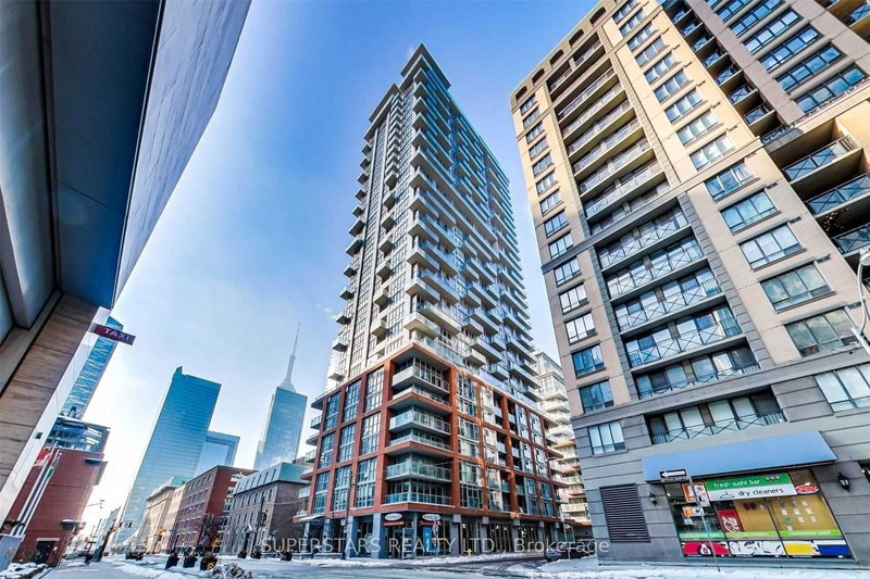 home for lease on 1101-126 Simcoe Street