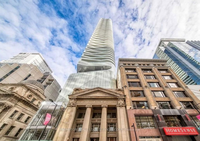 home for lease on 1711-197 Yonge Street