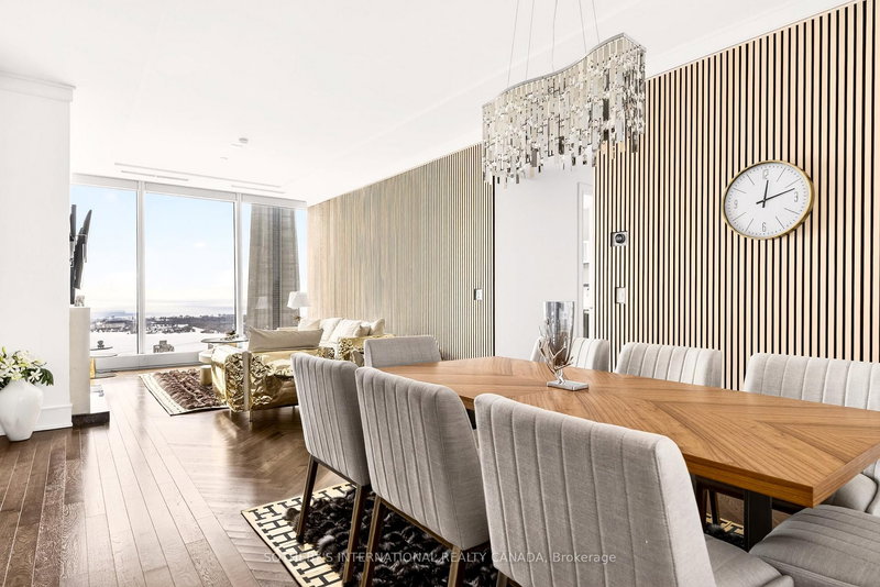 3905 - 183 Wellington St W, Toronto, M5V 0A1 | Image 2