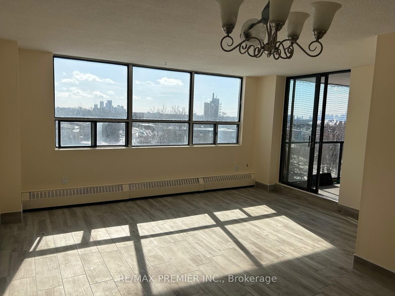 511 - 45 Sunrise Ave, Toronto, M4A 2S3 | Image 3