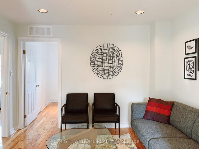 2F - 1030 Bathurst Street