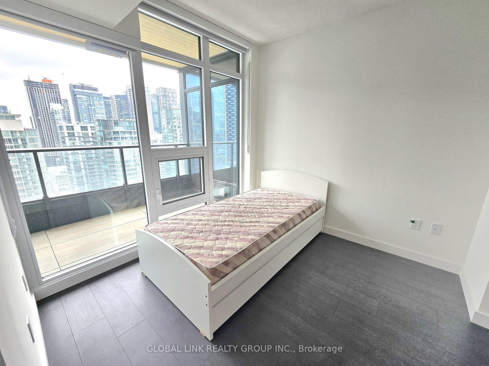 1 Concord Cityplace Way, Unit 2802 - Photo 11