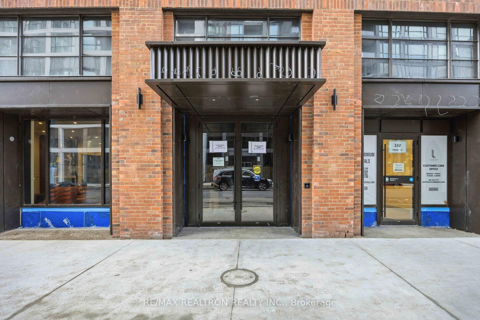 180 Front Street E, Unit 905 - Photo 25