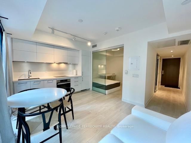 709 - 188 Cumberland St, Toronto, M5R 0B6 | Image 2