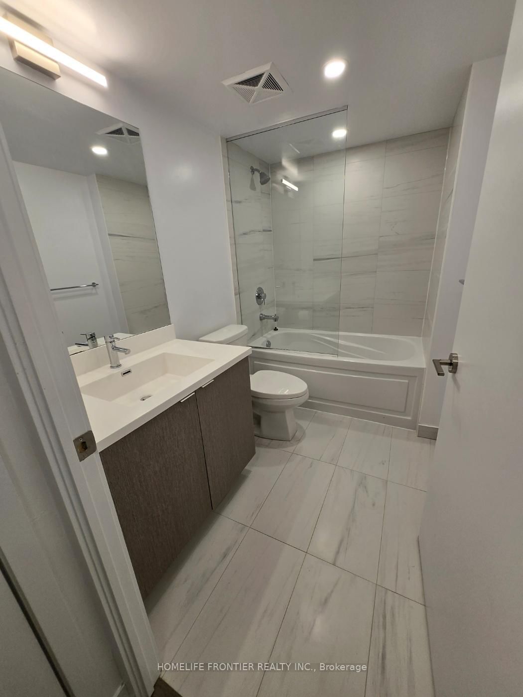 219 Dundas Street E, Unit 1701 - Photo 6