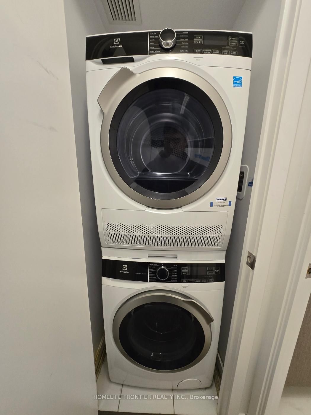 Condo for lease at 1701-219 Dundas Street, Toronto, Ontario, M5A 0V1 - Moss Park - MLS: C12833074