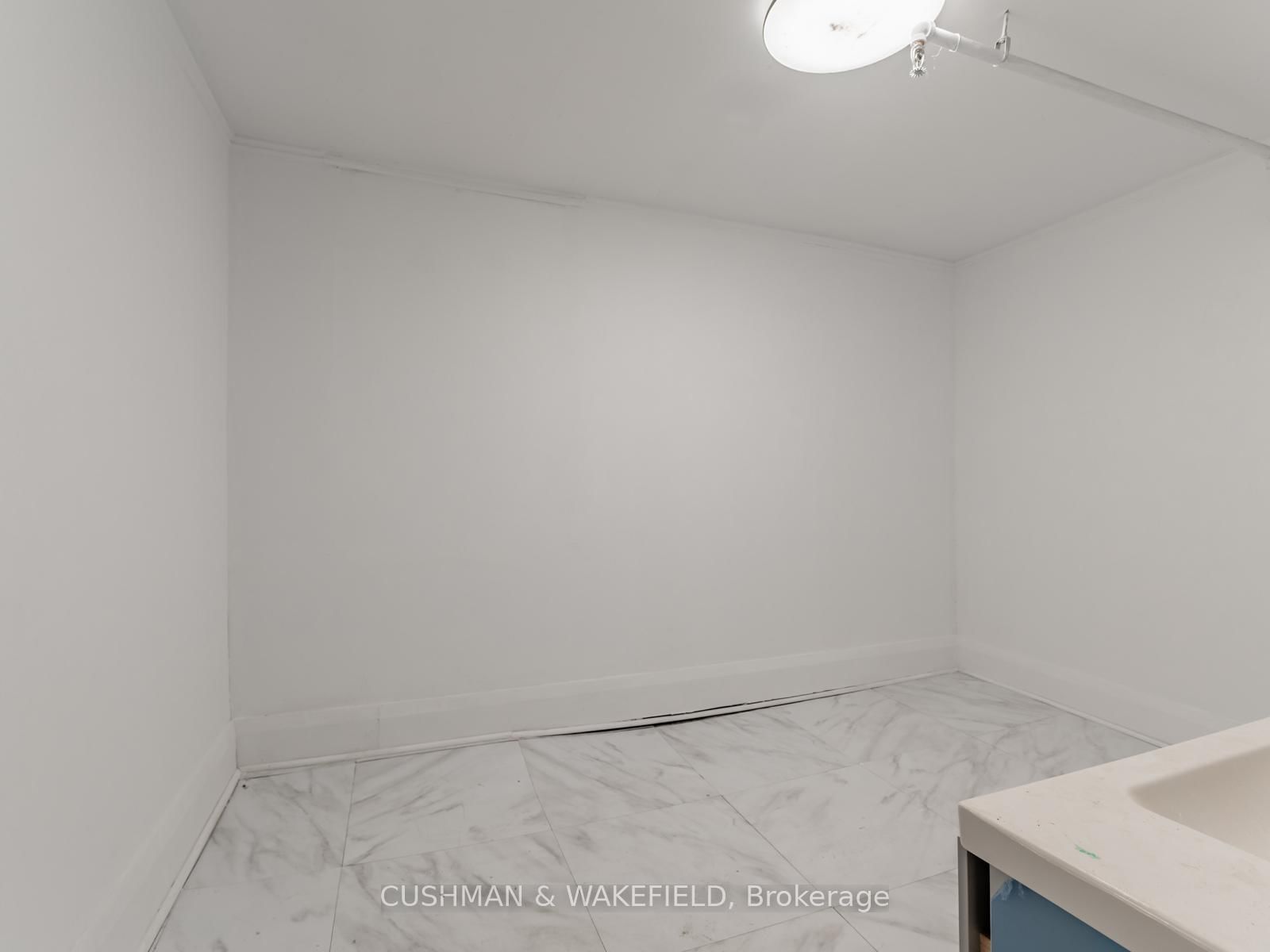 439 Spadina Avenue - Photo 16